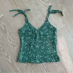 Abercrombie & Fitch green white floral tie-strap v-neck cami - XXS tank top